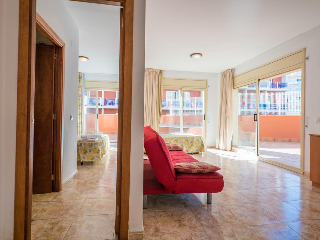 Apartaments Ar Easy Santa Anna II โยเรตเดมาร์ ภายนอก รูปภาพ