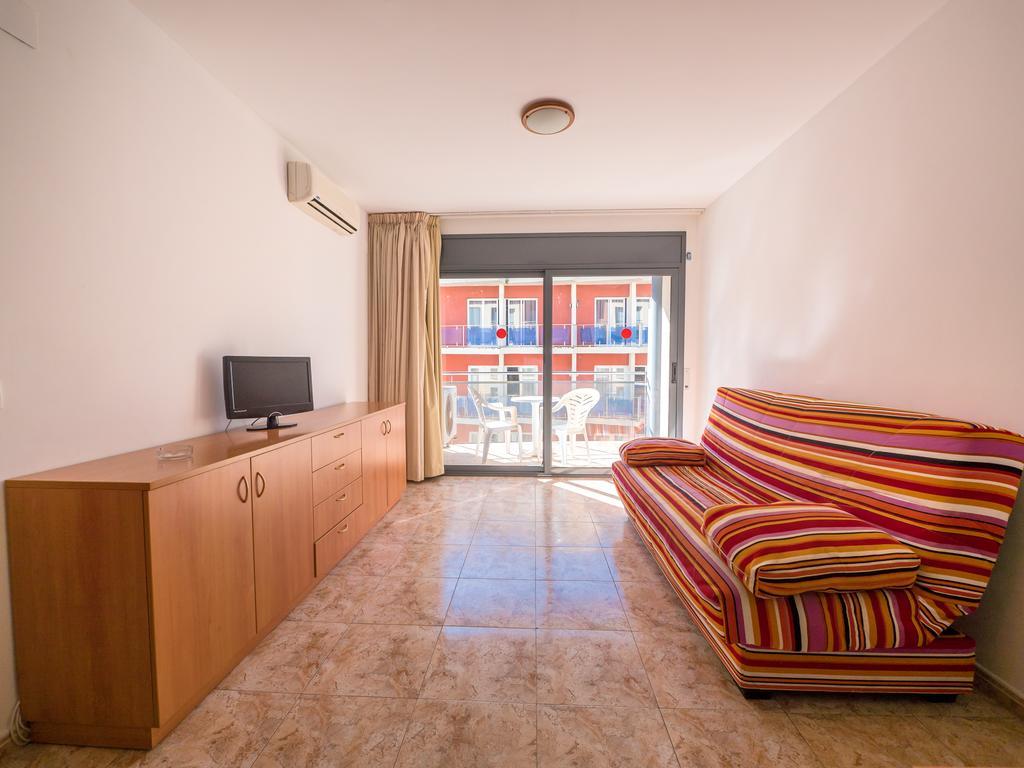 Apartaments Ar Easy Santa Anna II โยเรตเดมาร์ ภายนอก รูปภาพ